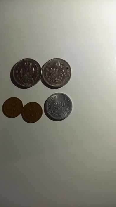 Lot 200 monede românești și straine