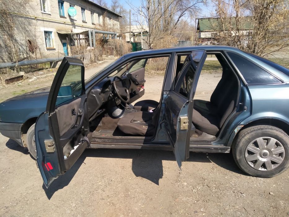 Срочно продам Ауди 80 б3