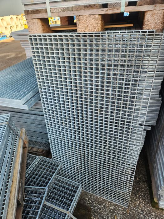 Grilaje zincate galvanizate