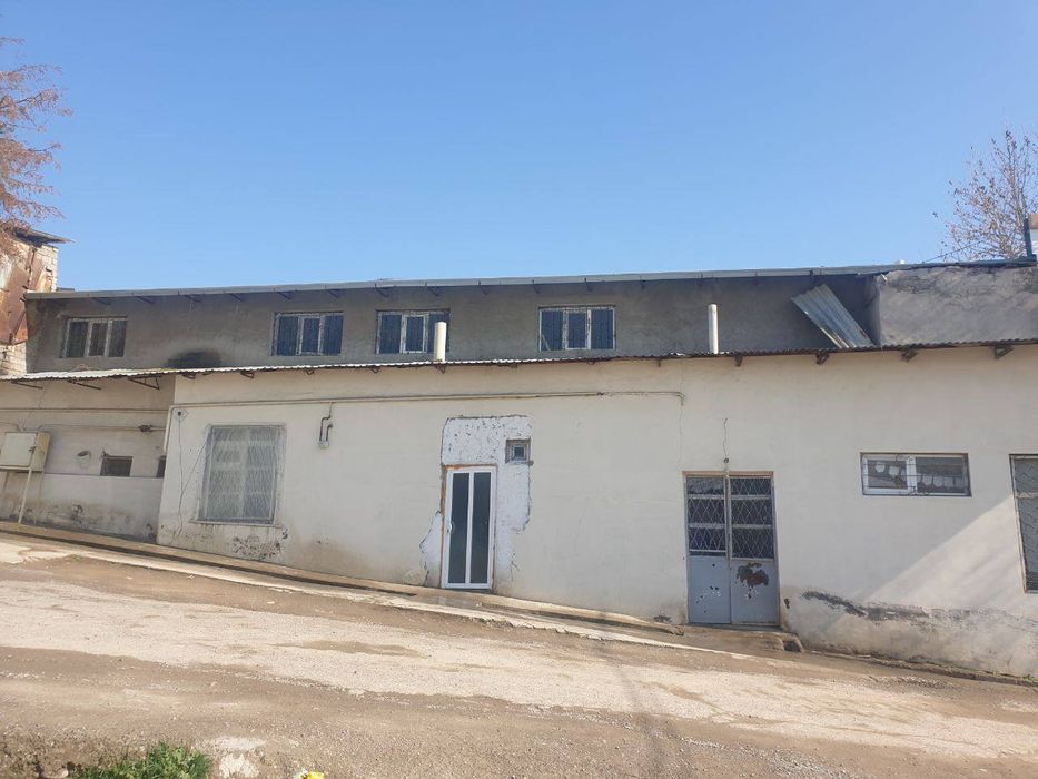 Савдо бино сотилади.