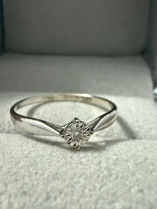 Бриллиантовое кольцо