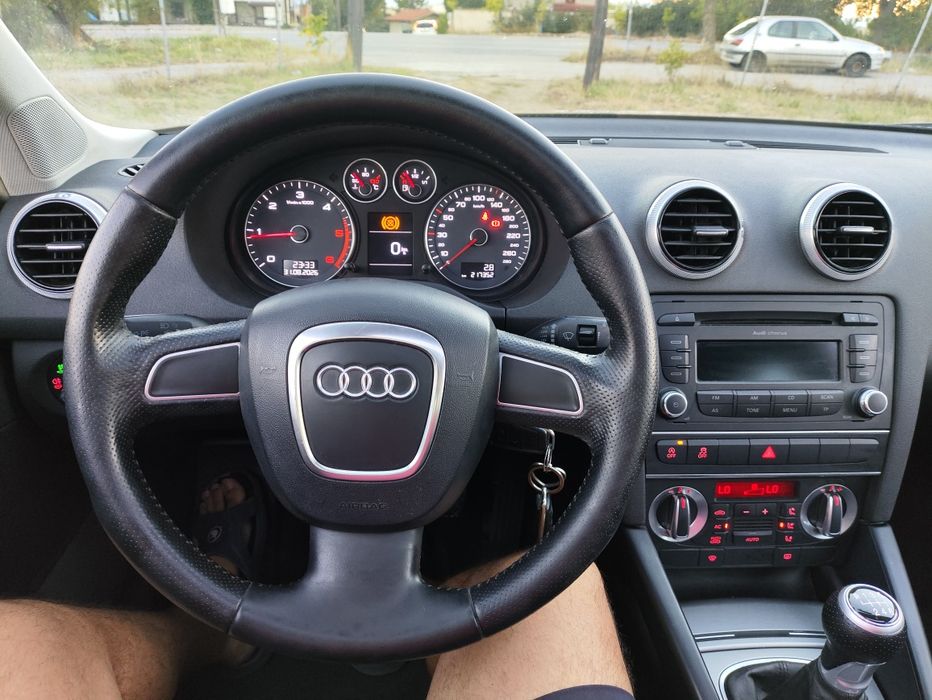 AUDI A3 2.0 170кс. 2011г.  Панорама