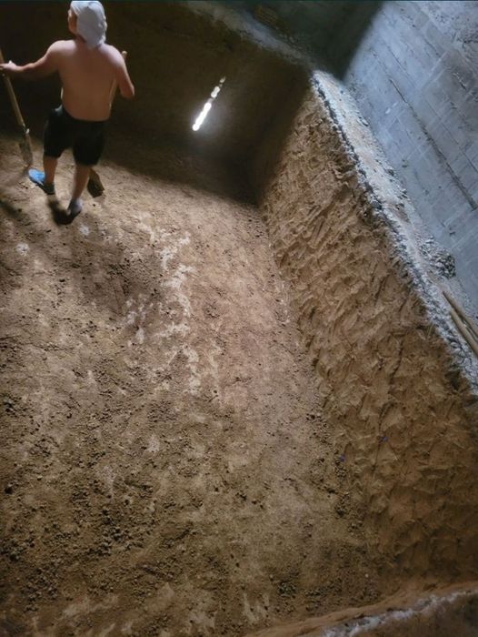 Transha qazish Padval kovlash Hovuz.  Quduq. Stachka. Shkaturka