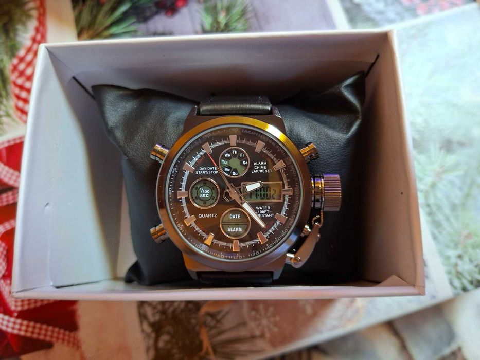 Часовници. Чисто нови.