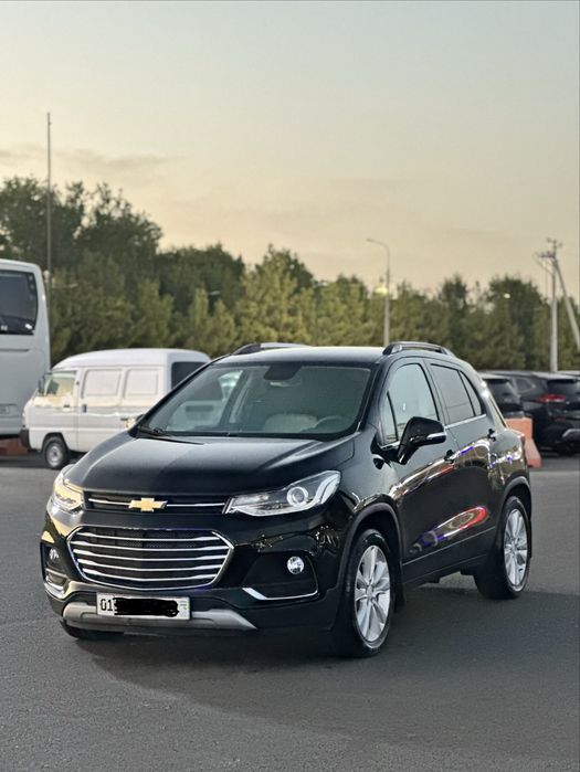 Tracker 1 2020  gbo srochno sotiladi