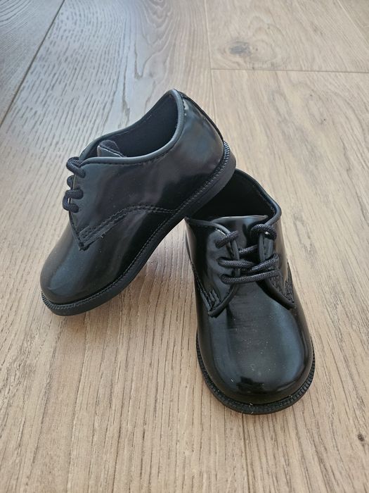 Бебешки официални обувки H&M 18/19 р-р