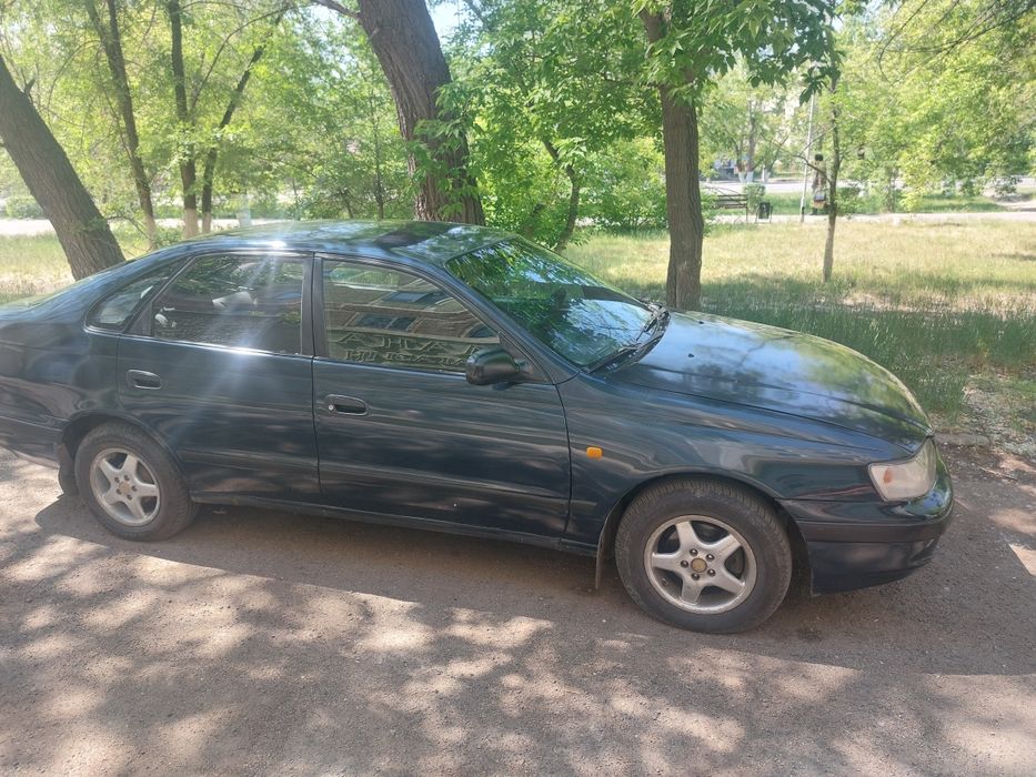 Продам Тойота Карина Е