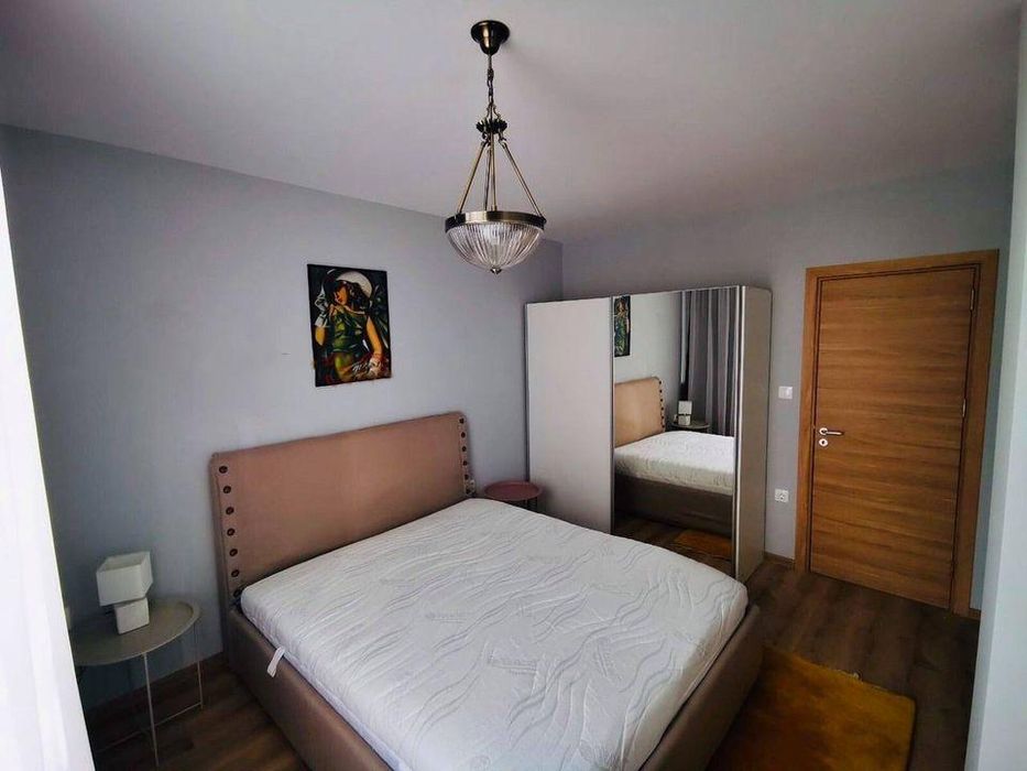 Дава се под наем Двустаен апартамент в София, Банишора - 70 кв.м за 697.17 € - Снимка #2