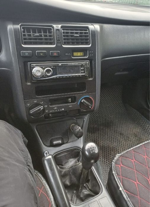 Totota Carina E 1997