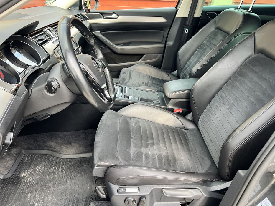 Vand passat B8, motor 2 litri diesel, 150 cai automată.