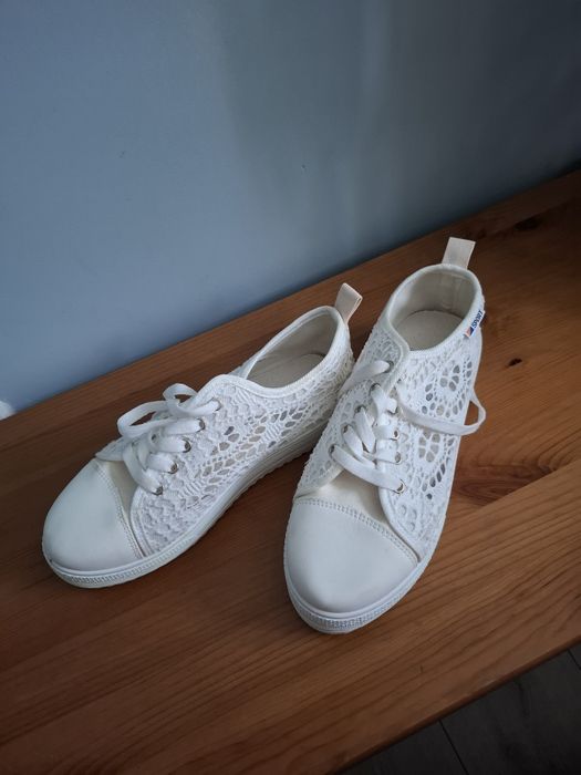 Pantofi sport marimea 41