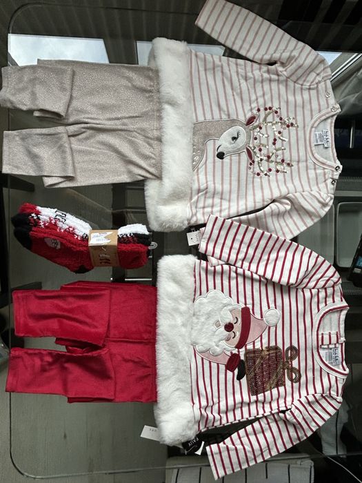 Коледни дрешки-пижами и ромпъри