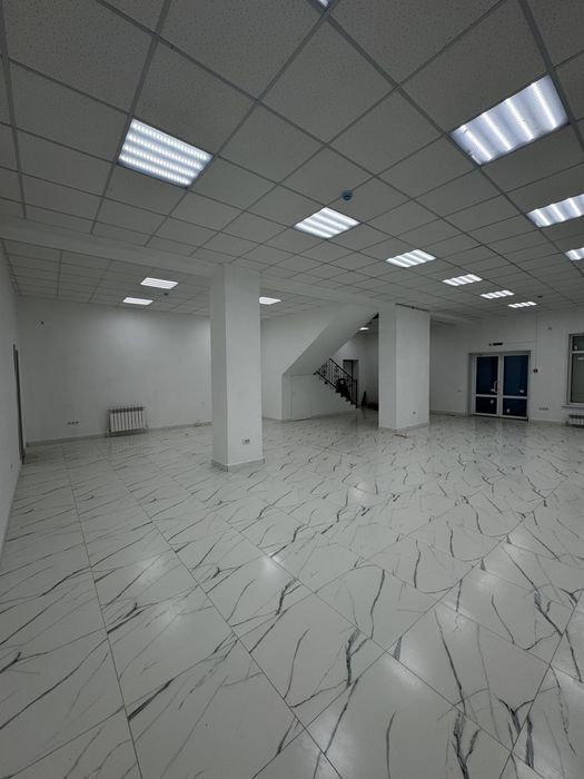 Продается  здание под магазин