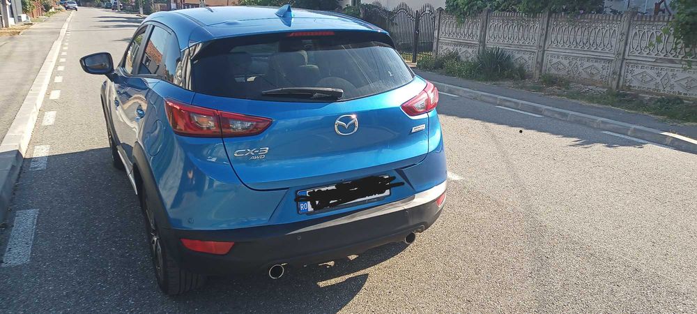 Mazda CX 3 2.0 4x4,cutie automata,usor avariata