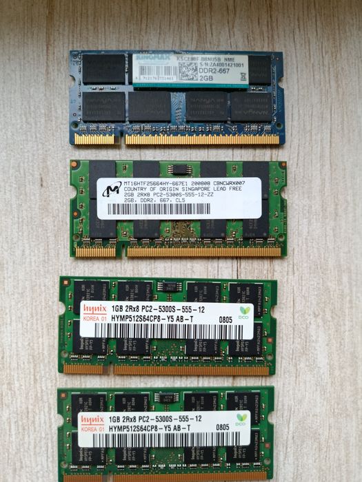 Vând RAM 2×1 GB , 2×2gb