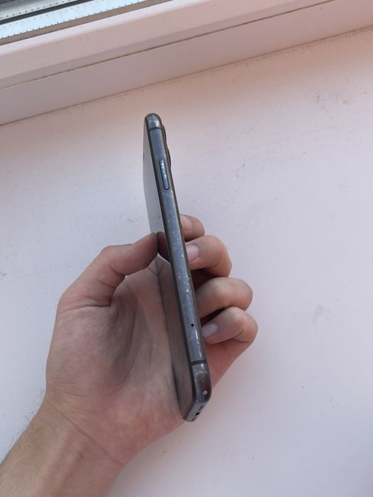 Iphone 11 , 128 GB АКБ 77