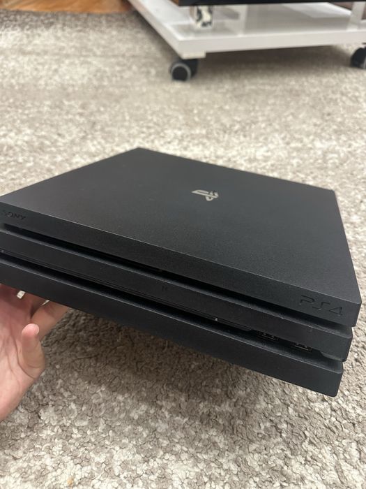 Consola Play station 4 pro (ps4 pro)