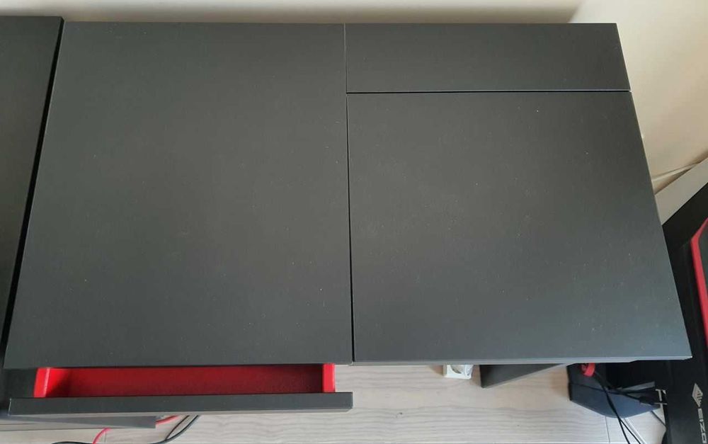 Masa de toaleta, birou mic, IKEA