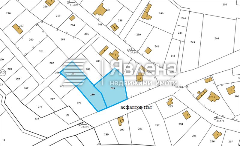 Парцел с лице на асфалтиран път