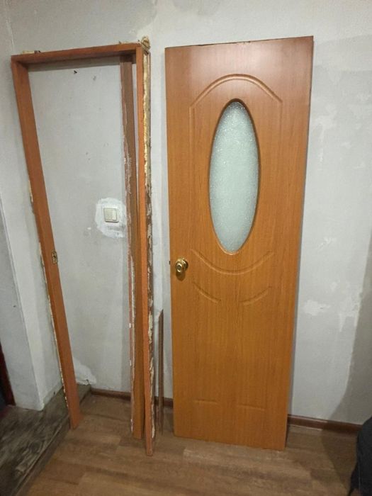 Продам двери по 2000тг
