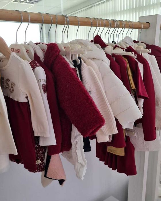 Продават се ЗАПАЗЕНИ  и НОВИ детски дрехи за момиченца