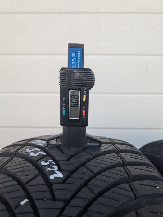 Всесезонни гуми 2 броя KUMHO Solus4S HA32 205 55 R16 дот 0521