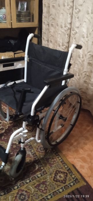 Инвалидная коляска