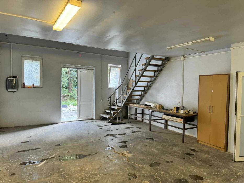 hala de inchiriat Resita