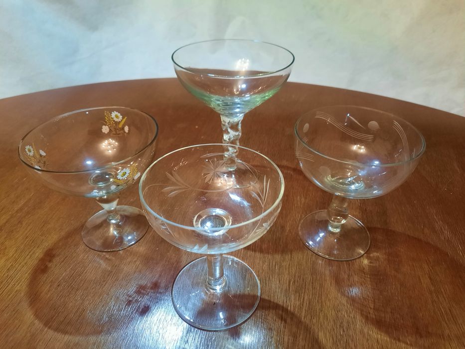 Лафитники хрустальные, розетки.