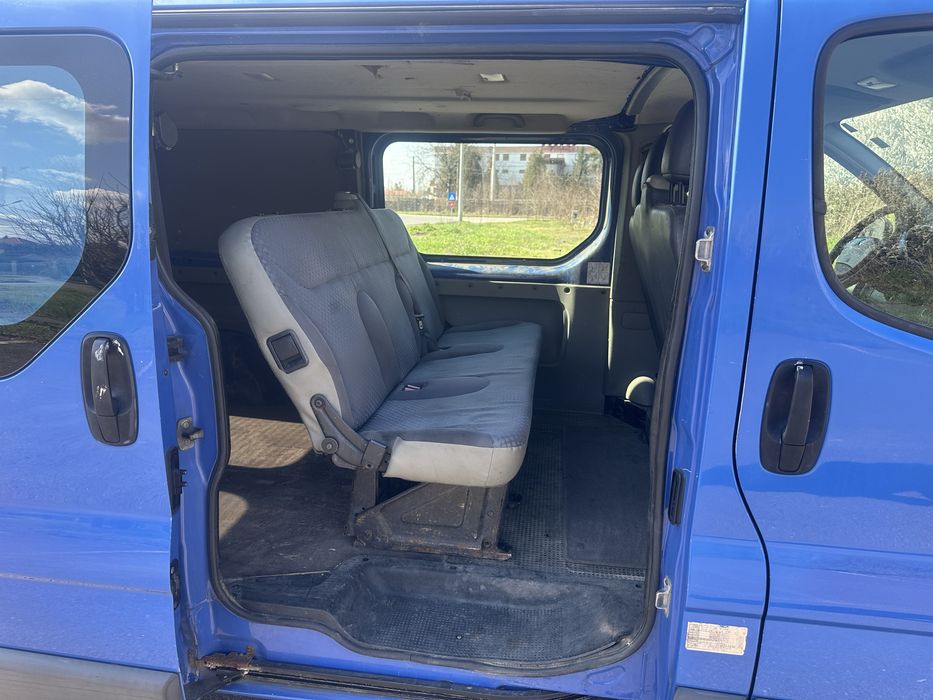 Renault Trafic  6 locuri