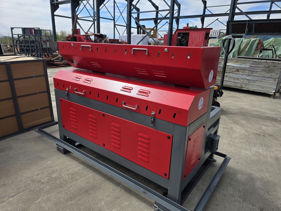 Masina de indreptat fier beton la colac UDF 5 -14A