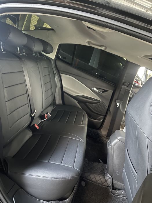 chevorlet  onix chexol  cardinar