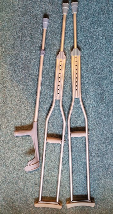 Cârje pereche, bonus cârja pt. mana