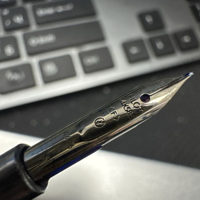 Писалка Pilot Vanishing point/Capless 1996