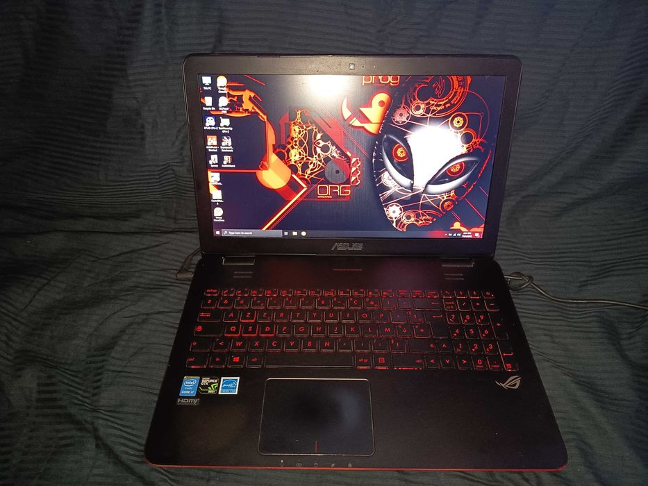 Laptop gaming Asus Rog G551jw, Core i7 4720hq, 16gb ram, Nvidia GTX 960m, tastatura iluminata, ssd 240gb, full HD