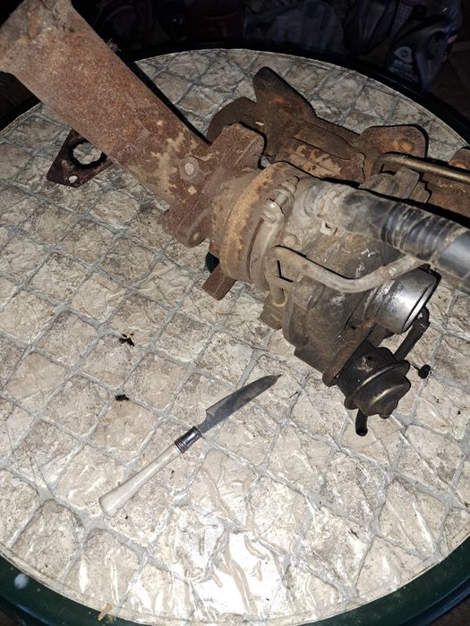 Diverse piese de motor Mazda b2500 preț negociabil