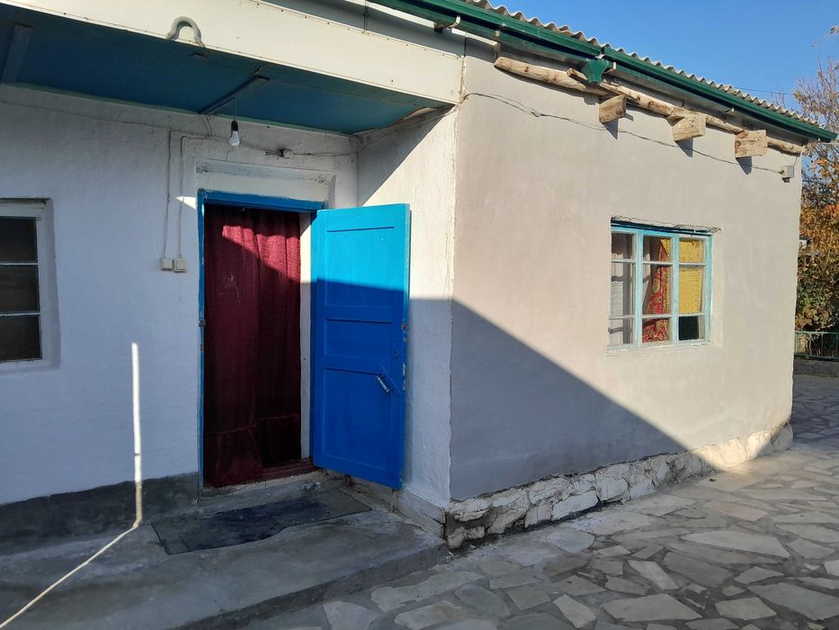 Уй сатилади барлих нарсеси бар