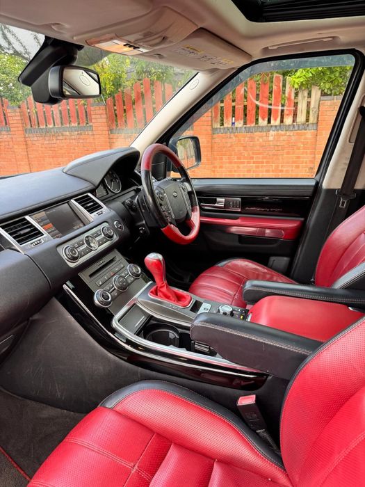 Dezmembrez/ vând range rover sport 2011