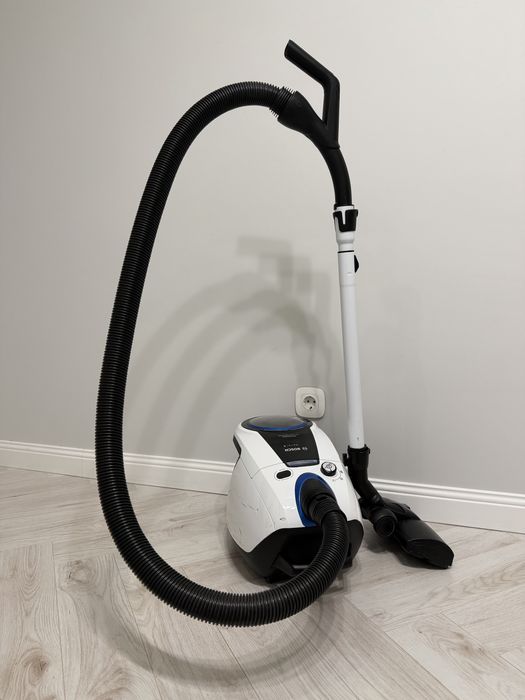 Пылесос Bosch BGS7SIL1 белый