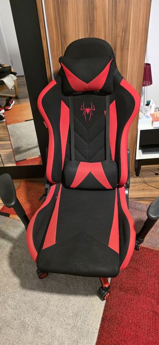 Scaun gaming (Red Spider?)