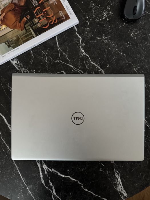 Лаптоп Dell inspiron