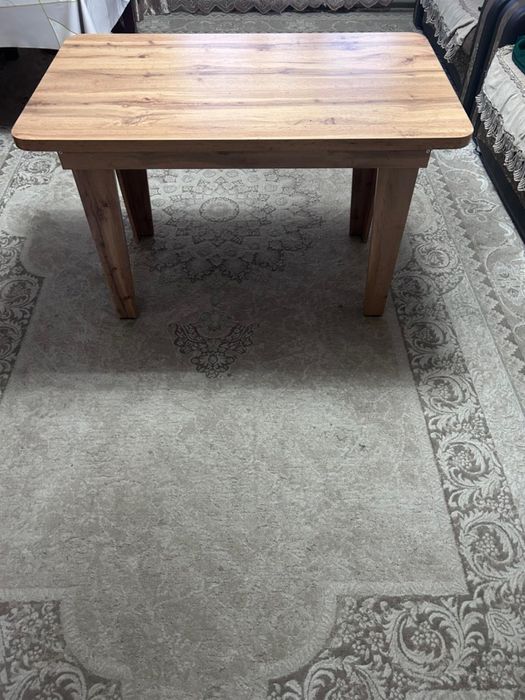 стол обеденный новый +4 стула