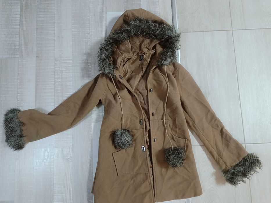 Палто с пухена част ,ново .Размер С