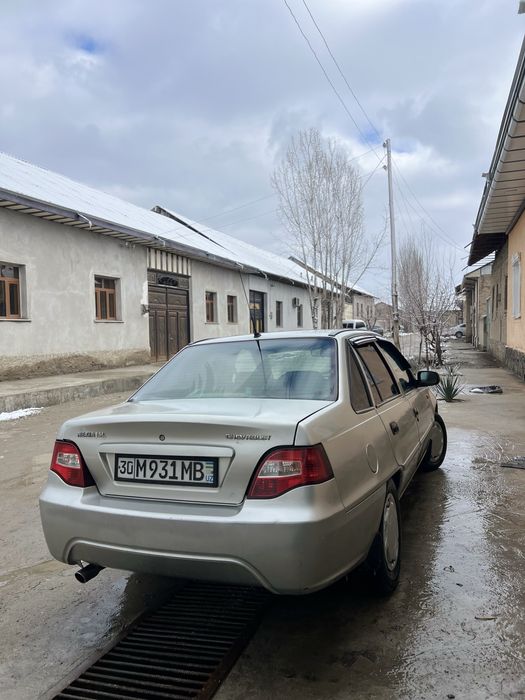 Nexia 2 srochna ideal holatda