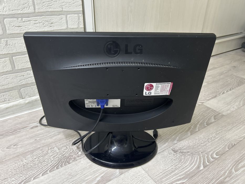 Продается монитор