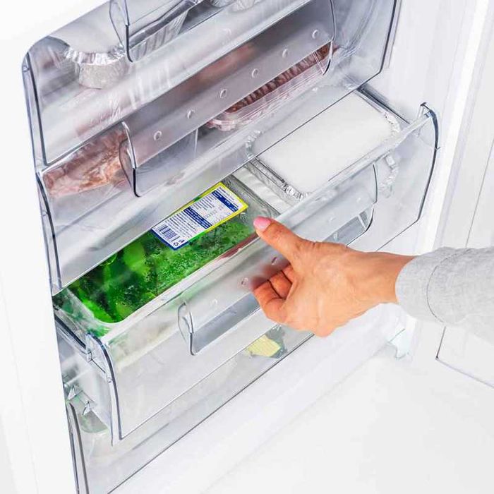 Нов вертикален фризер Exquisit