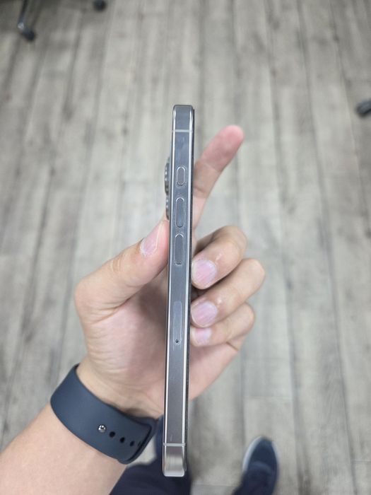 Iphone 16 pro 128 Gb