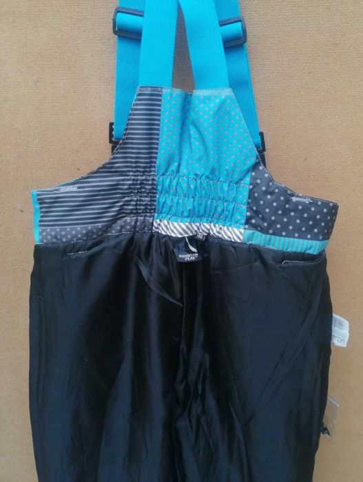 Детски топли панталони гащеризони за зимни приключения и спорт