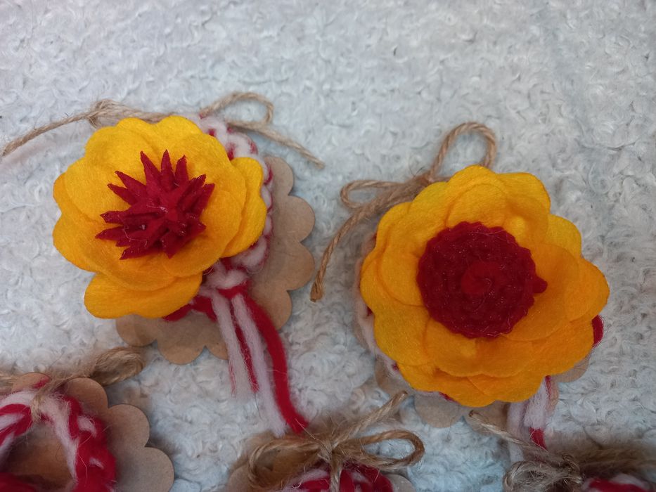 Мартеници от вълна 50 цента