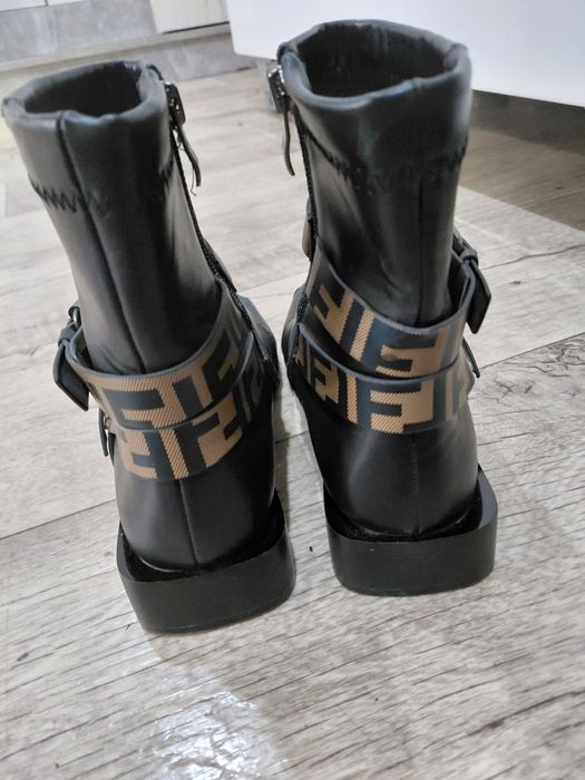 Продам ботильены ботинки